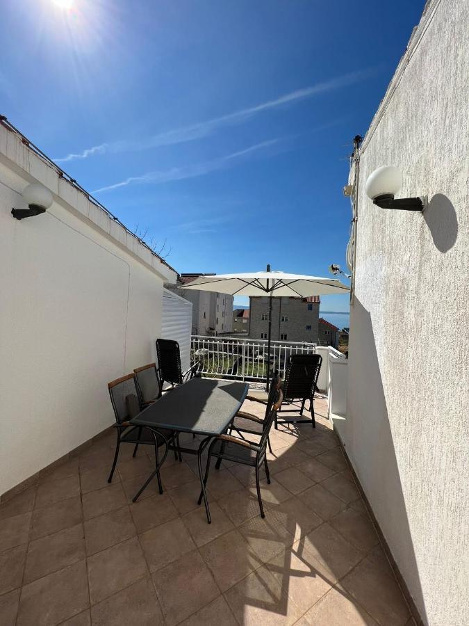 Apartments Toni Подстрана Екстериор снимка