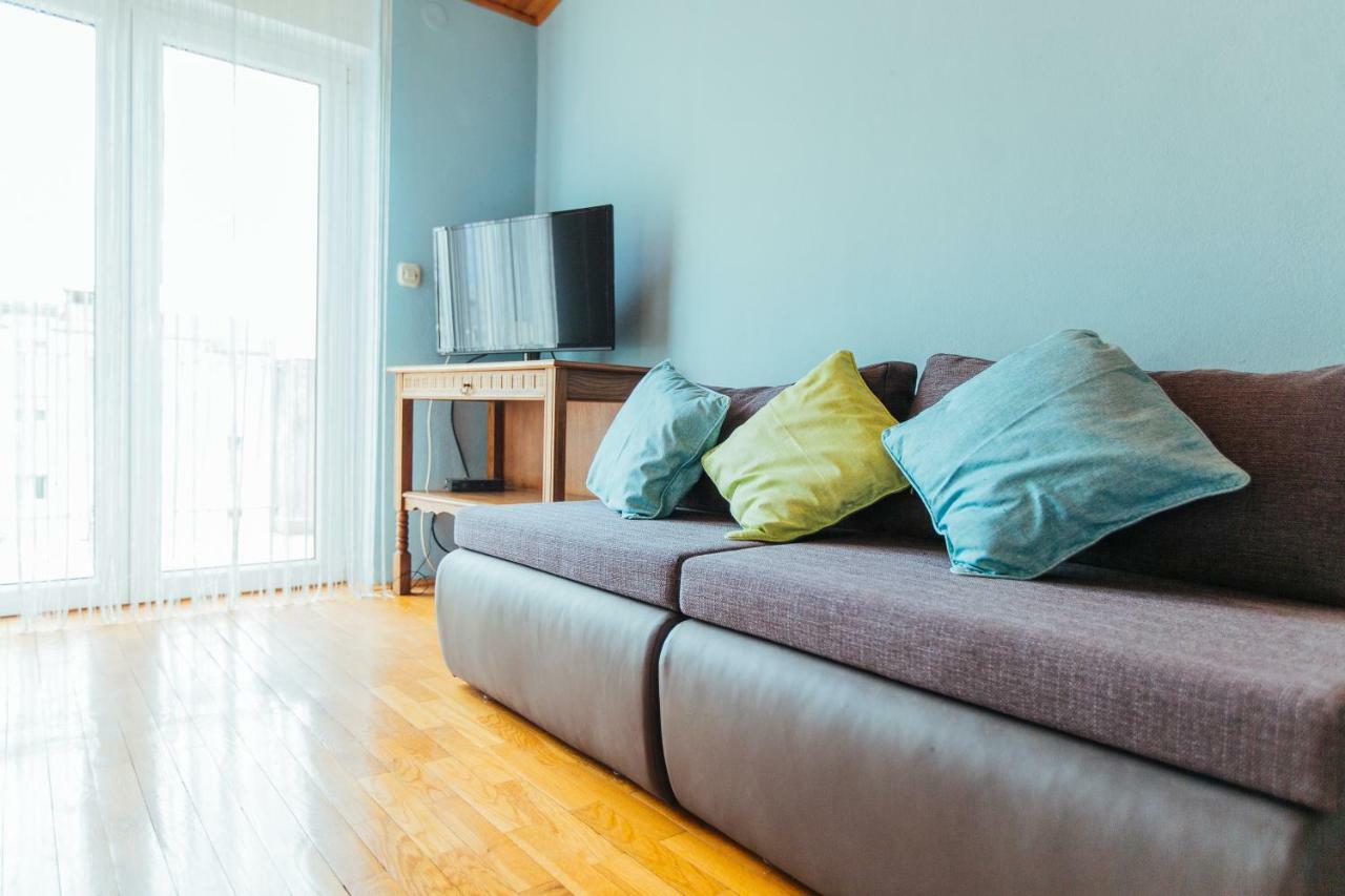 Apartments Toni Подстрана Екстериор снимка