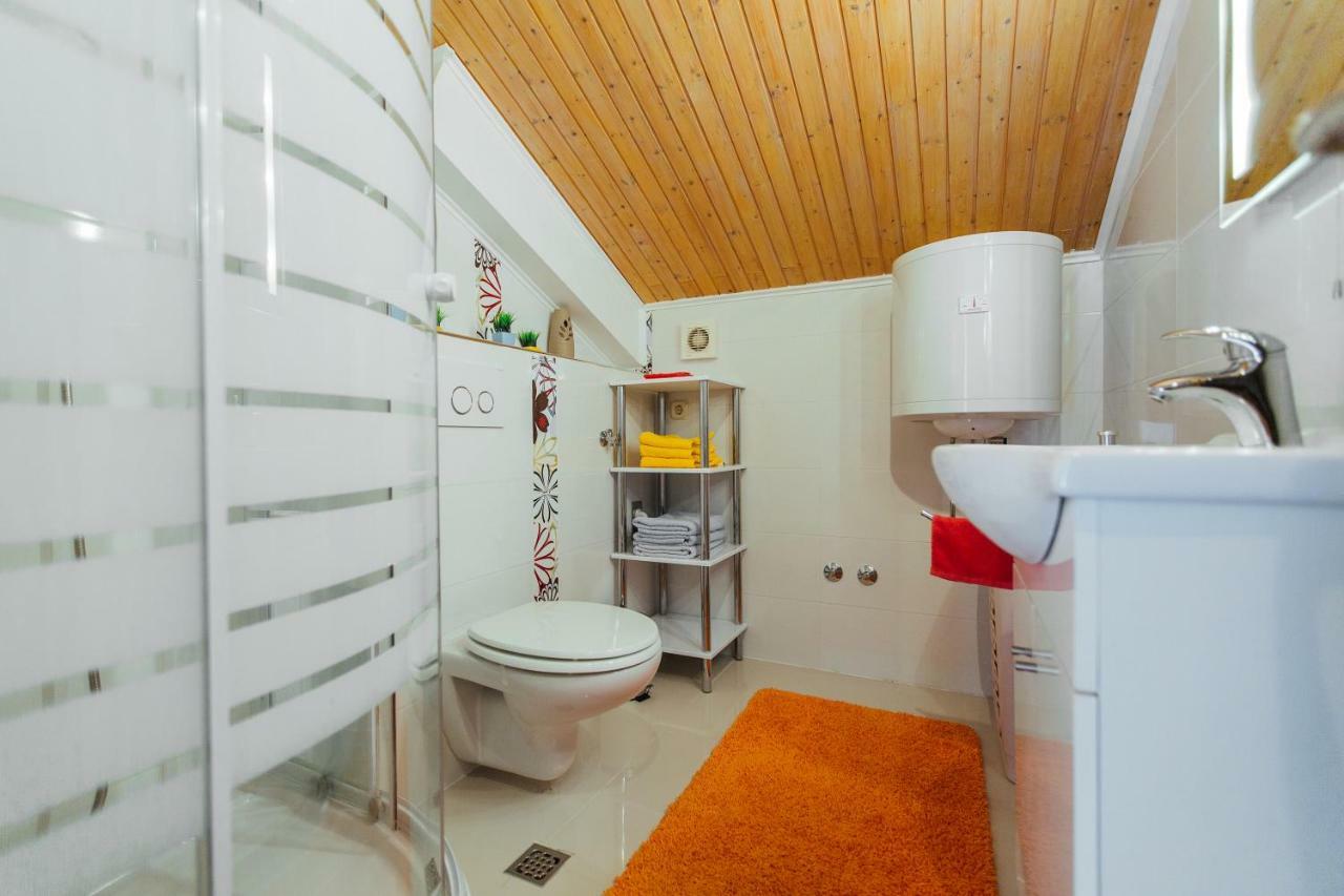 Apartments Toni Подстрана Екстериор снимка