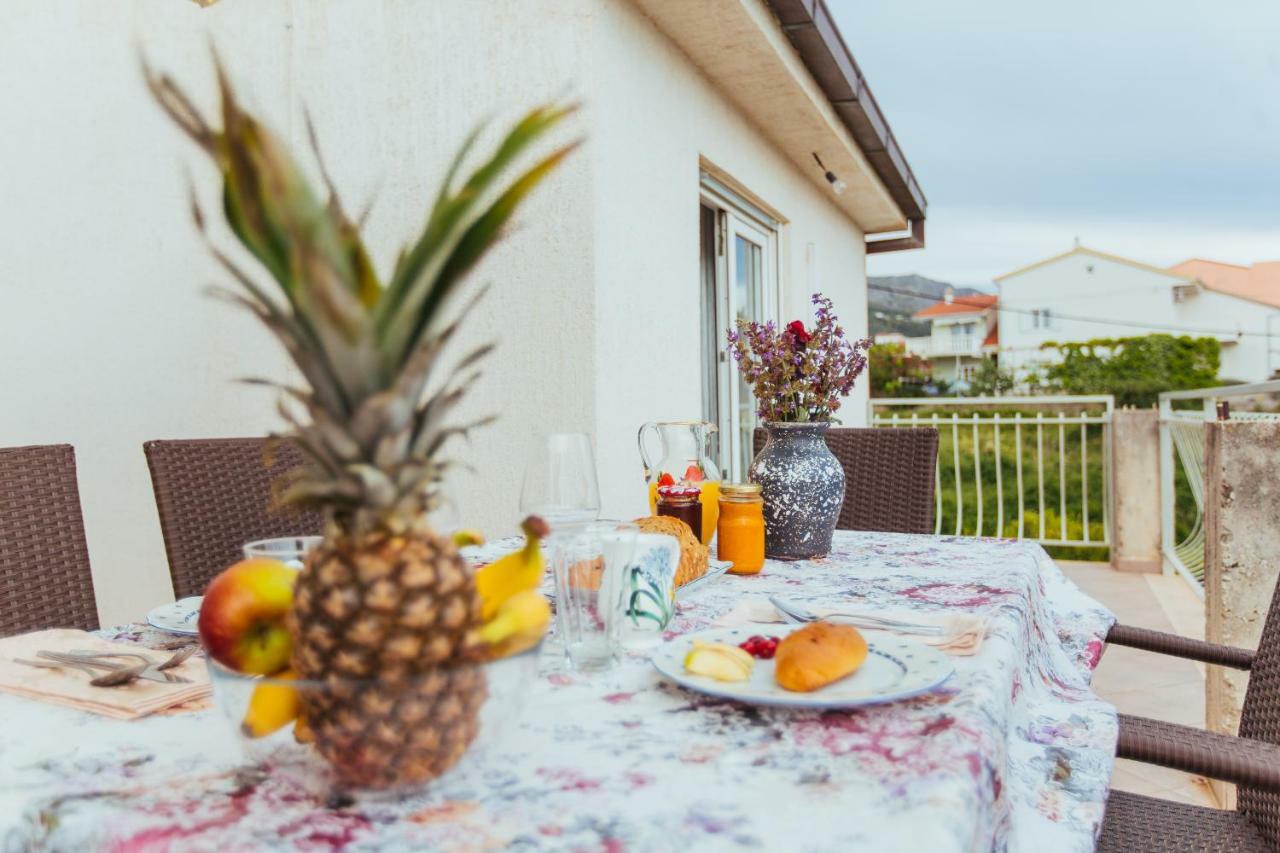 Apartments Toni Подстрана Екстериор снимка